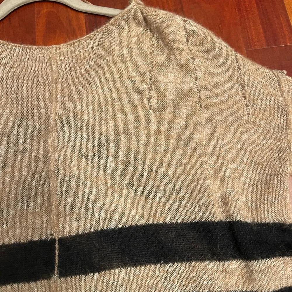 Free People ‘Twelve Roses’ Oversized Alpaca V-Neck Pullover Sweater - Picture 5 of 13